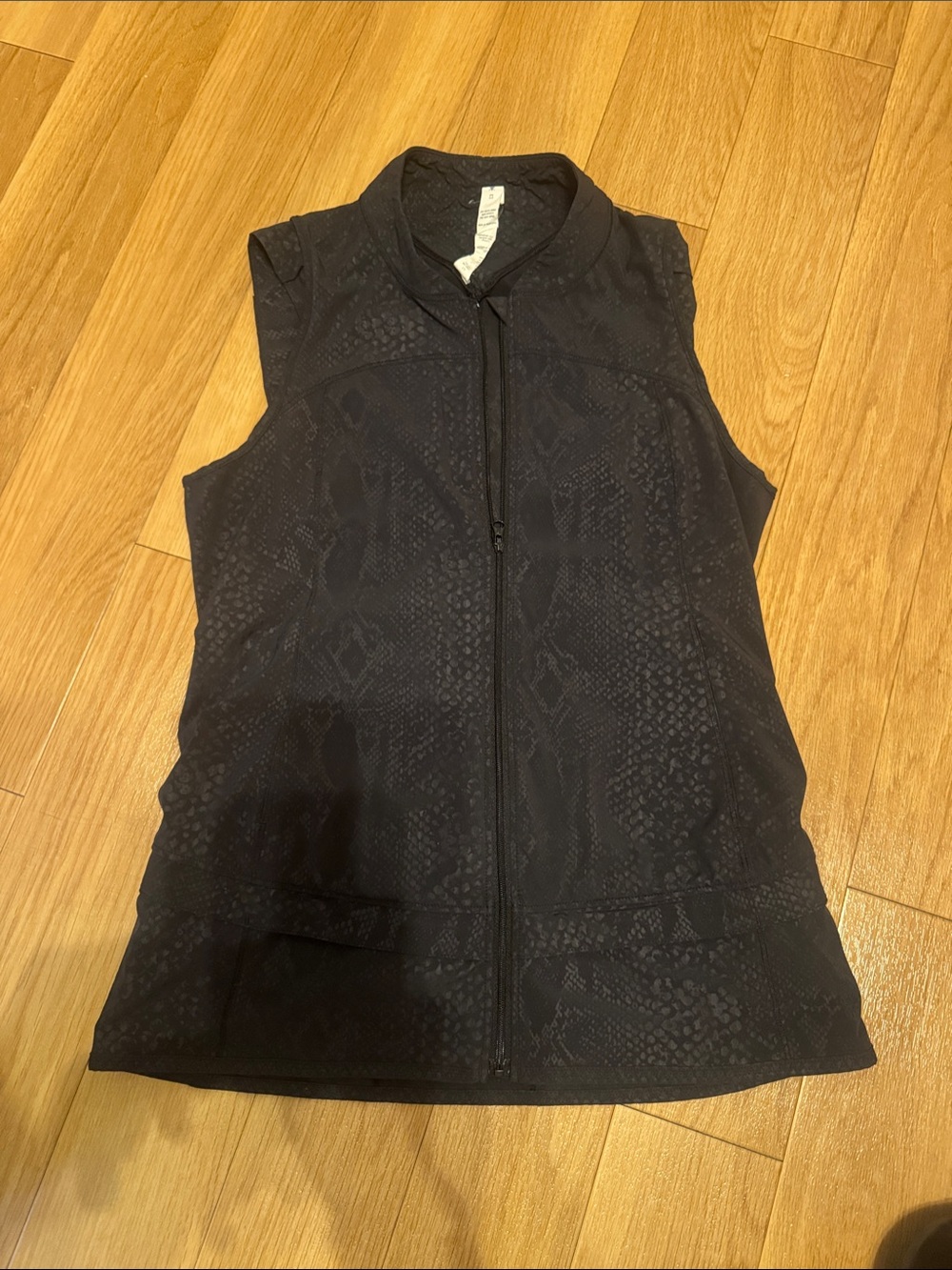 lululemon athletica Women's Black Sleeveless Zip Vest